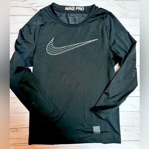 Boys Nike Pro Long Sleeve (size YM)